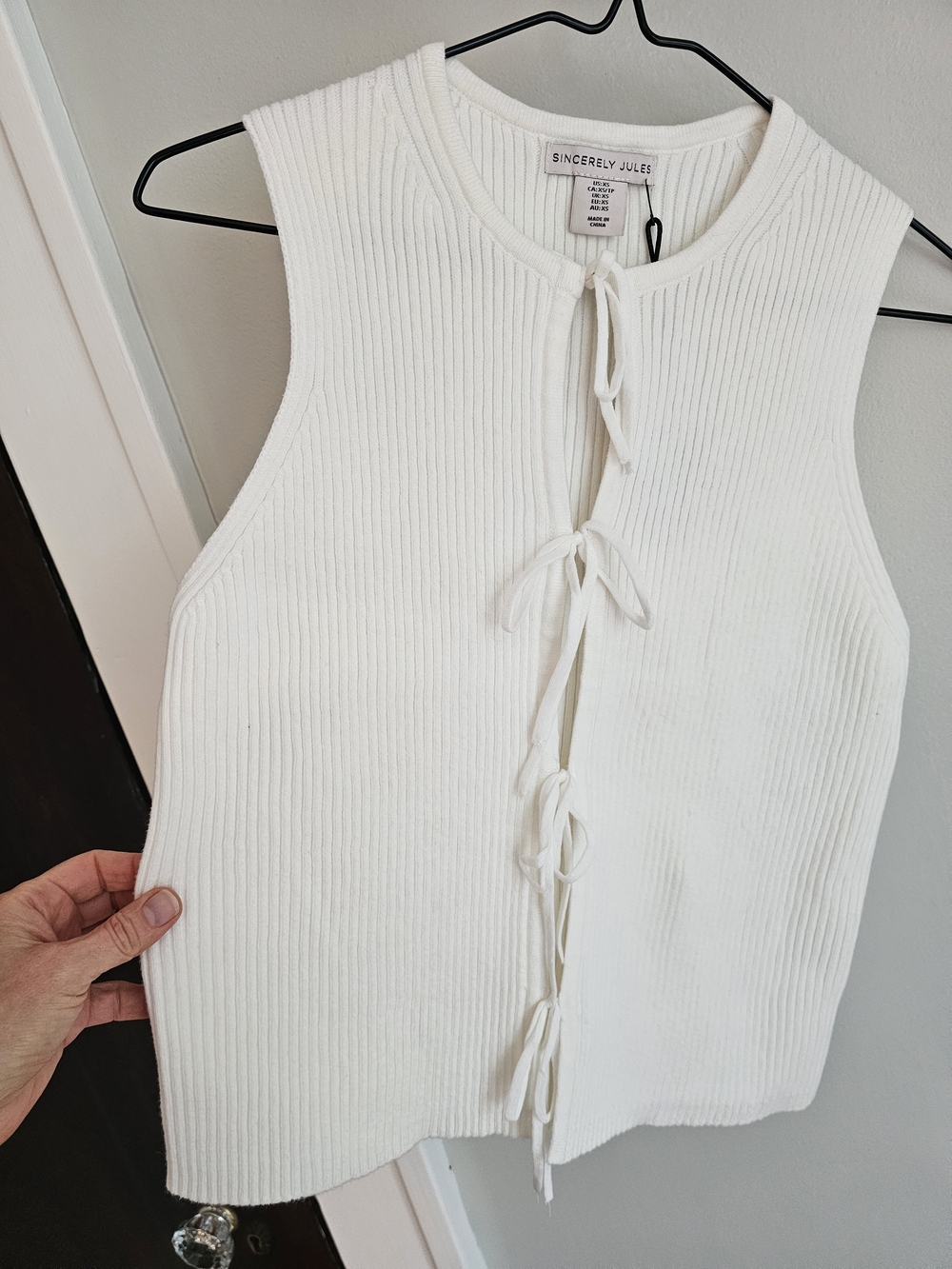 NWT Sincerely Jules Cream Ribbed Vest with Ties Women's Size XS - Picture 9 of 9